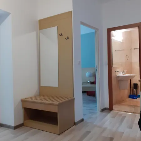двустаен в Apartmán *