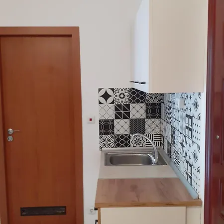 двустаен в Apartmán *